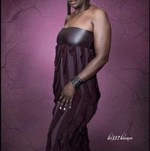 Strapless jumper with ruffles